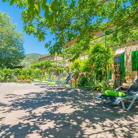 Altes Villa
